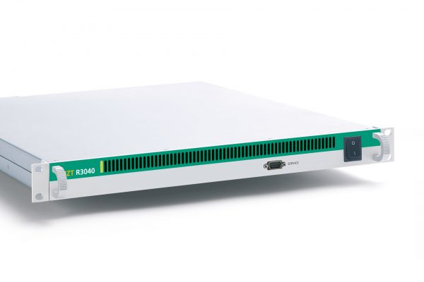 IZT R3000 Digital Wideband Receiver